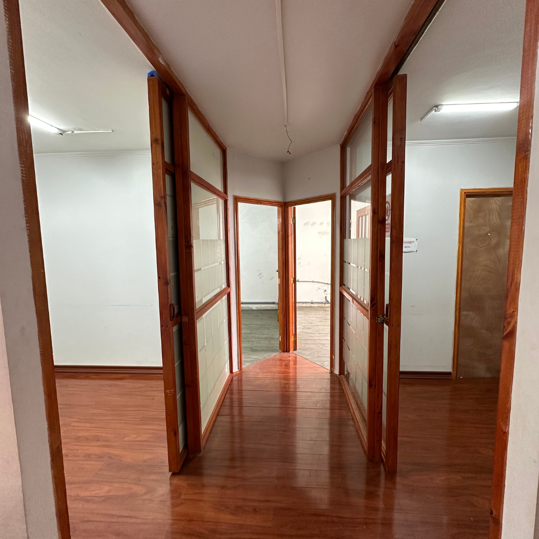 Venta o Arriendo Oficina Edificio Manquimáhuida - Concepción.