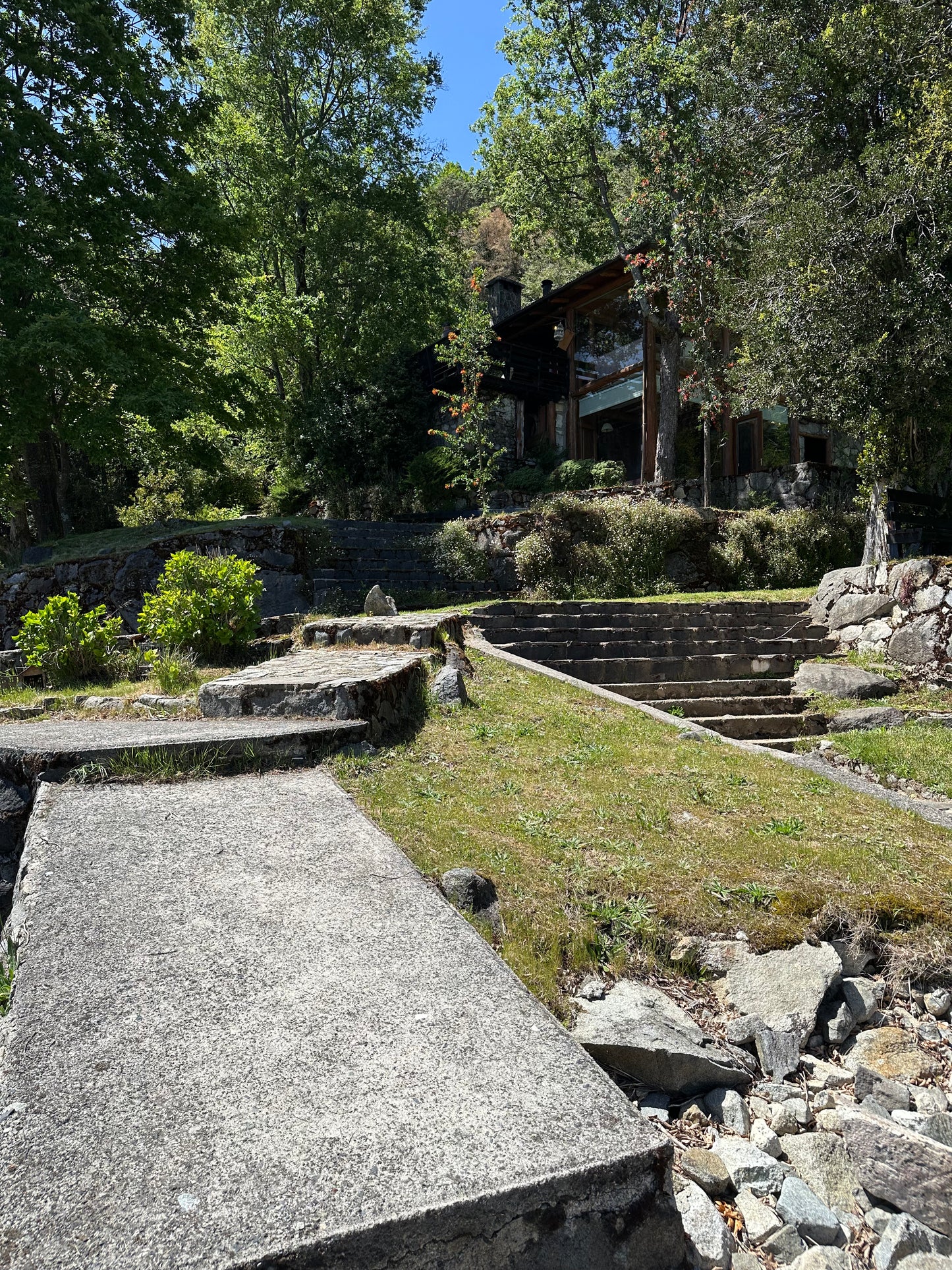 Casa frente al Lago Caburgua con playa privada