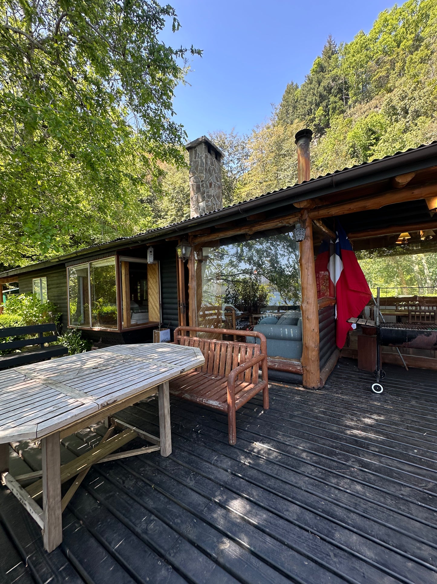 Casa frente al Lago Caburgua con playa privada
