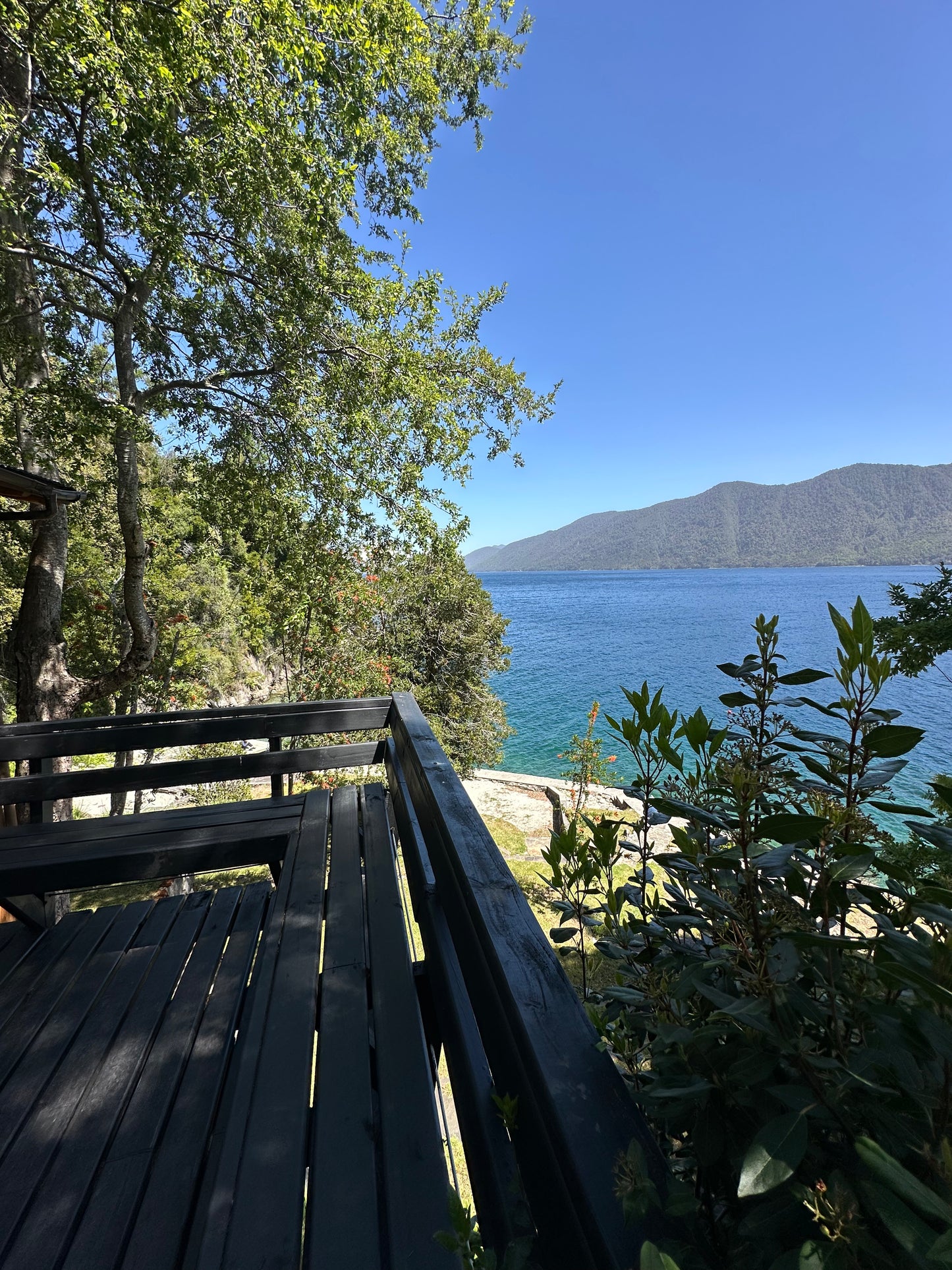 Casa frente al Lago Caburgua con playa privada